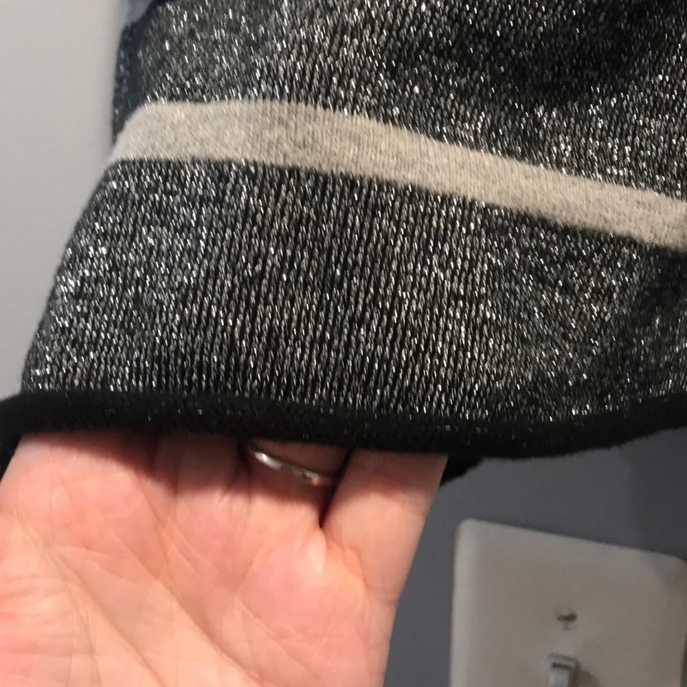 AE sweater​
